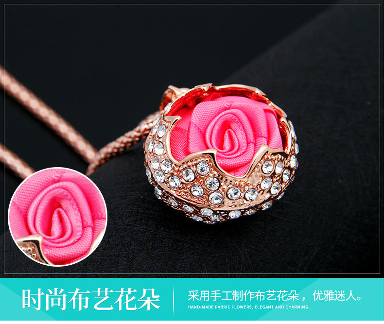 Autumn And Winter High Grade Rose Pendant Decorative
