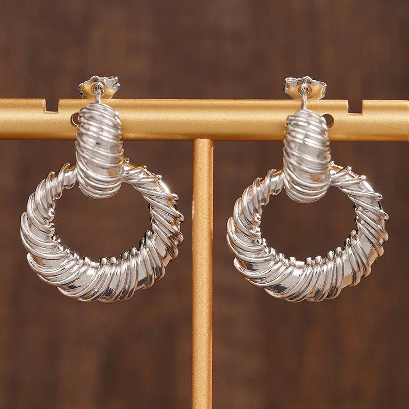 Twisted Design Hoop Earrings Classic Unisex Everyday Jewelry