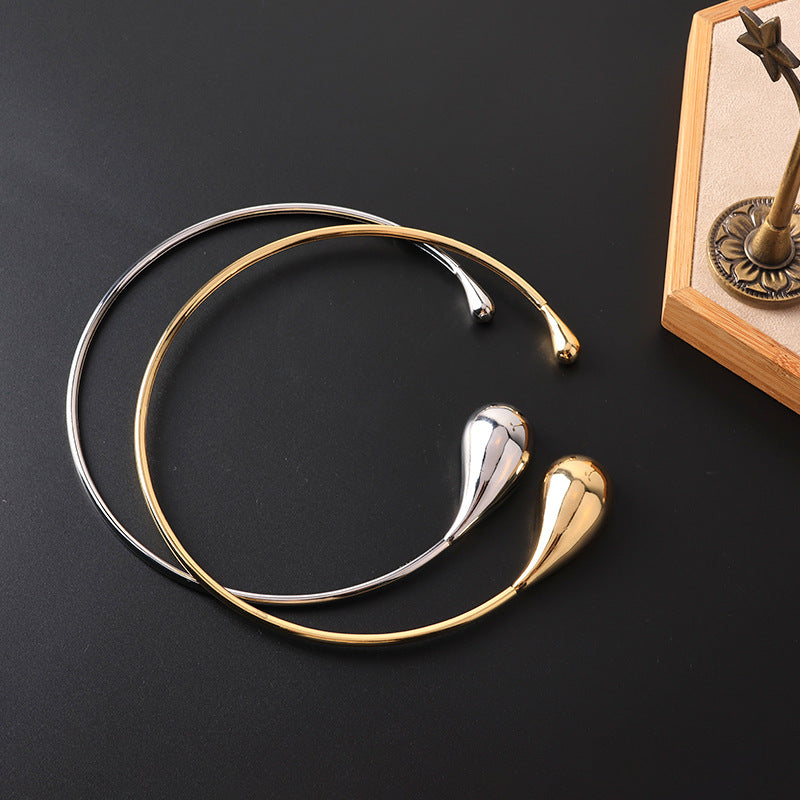 Popular Alloy Material Teardrop Shaped Necklace For Women
