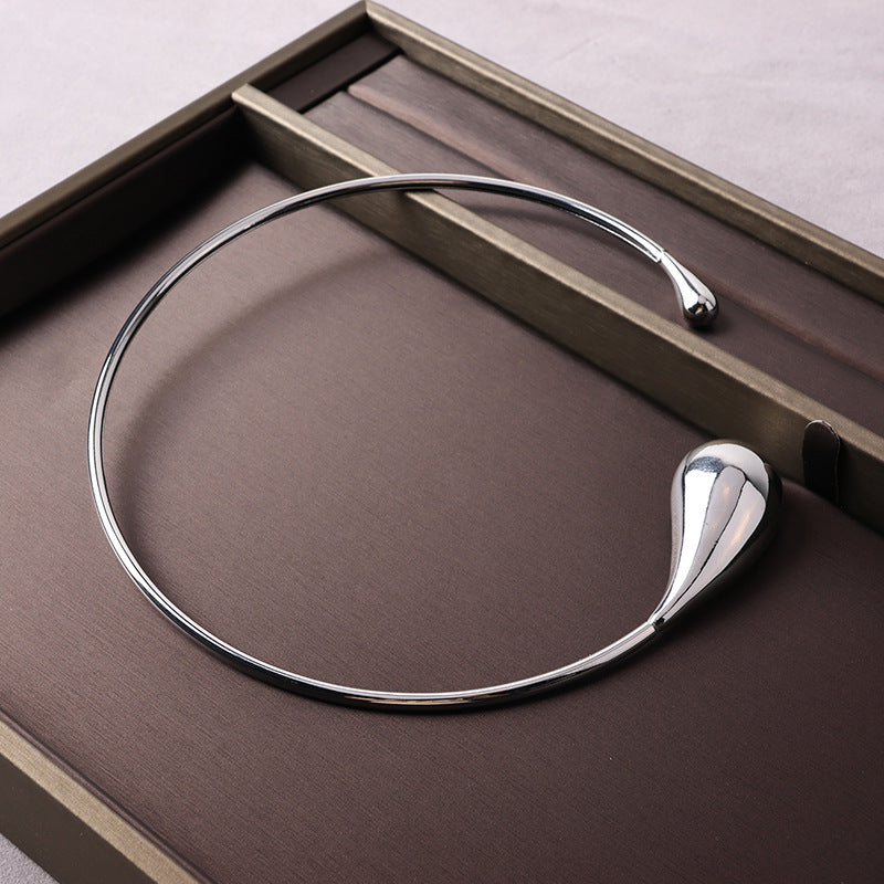 Popular Alloy Material Teardrop Shaped Necklace For Women