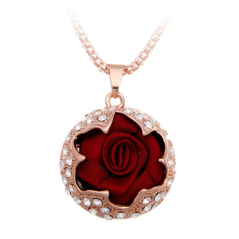Autumn And Winter High Grade Rose Pendant Decorative