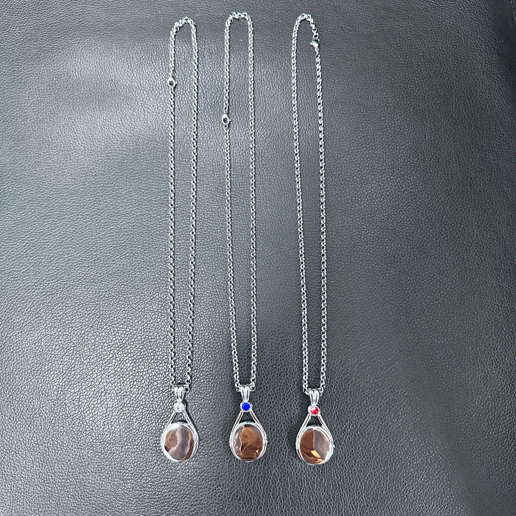 Animation Surrounding H2O Red Sand Seal Shell Necklace