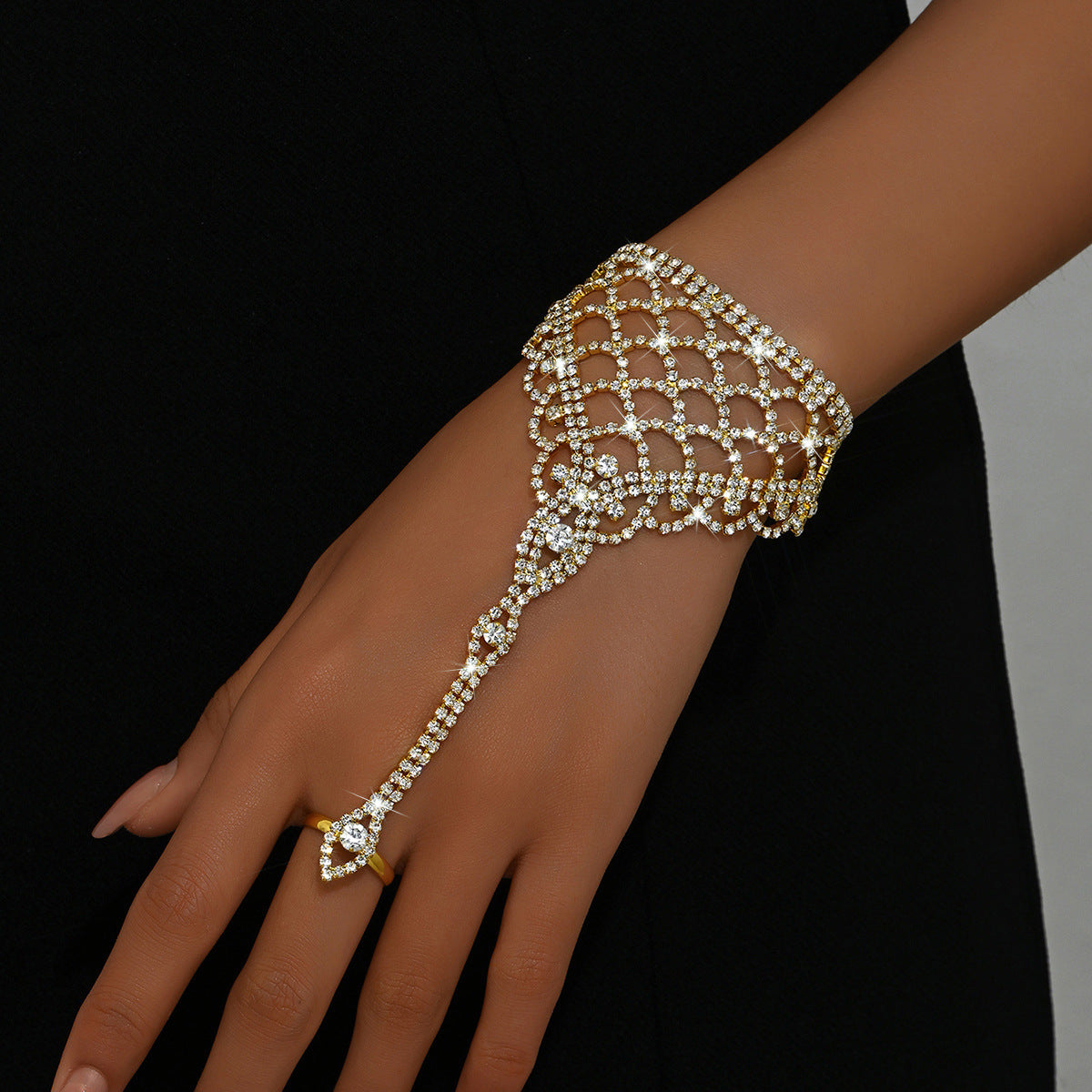 Rhinestone Mesh Bracelet Women'S Personalized Hollow Zircon Finger