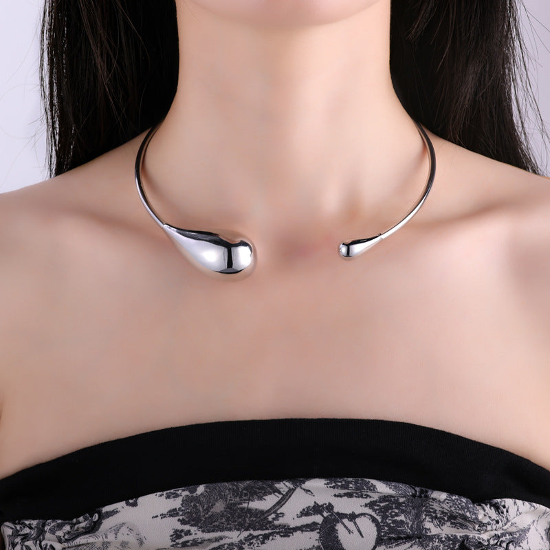 Popular Alloy Material Teardrop Shaped Necklace For Women